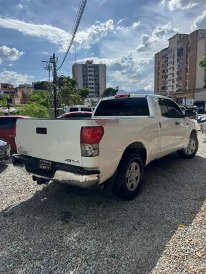 Toyota Tundra 2011