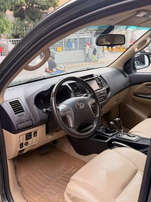 Toyota Fortuner 2015