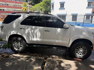 Toyota Fortuner 2014