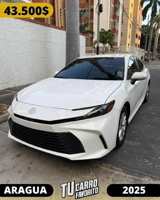 Toyota Camry 2025