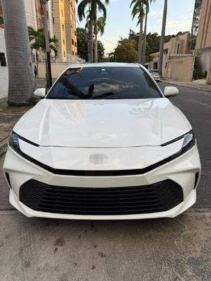 Toyota Camry 2025