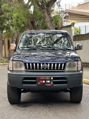 Toyota Meru 2005