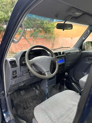Toyota Meru 2005