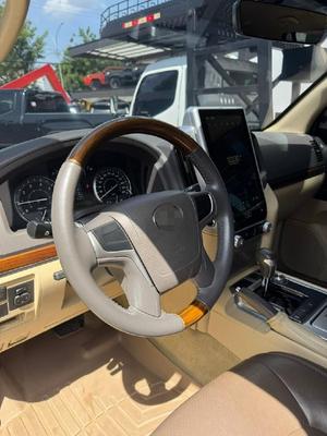 Toyota Land Cruiser 2016