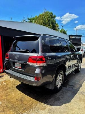 Toyota Land Cruiser 2016