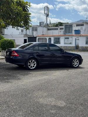 Mercedes-Benz C200 2006