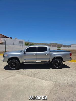 Toyota Tacoma 2017