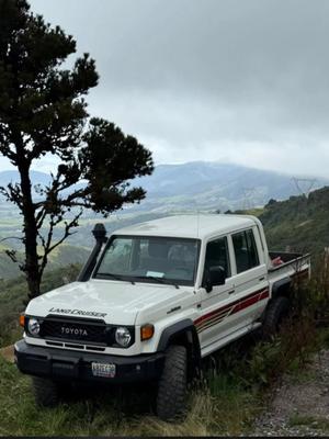 Toyota Land Cruiser LC79 Doble Cabina 2025