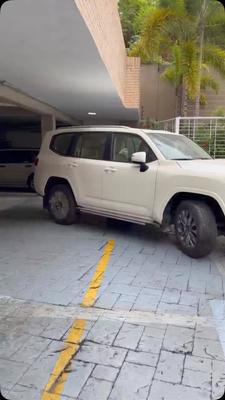 Toyota Land Cruiser 2024
