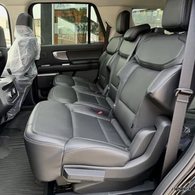Ford Expedition 2025