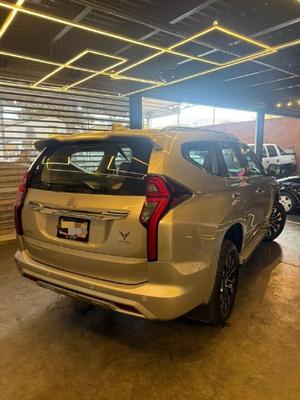 Mitsubishi Montero 2020