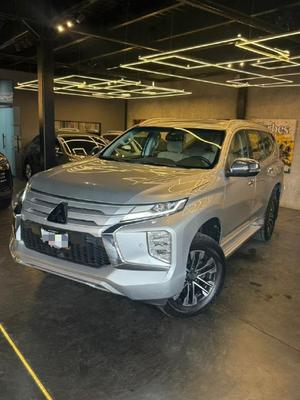 Mitsubishi Montero 2020