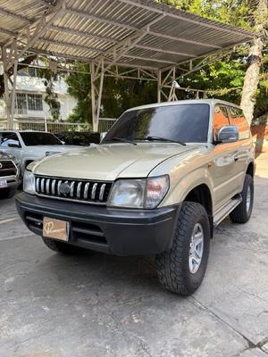 Toyota Meru 2009