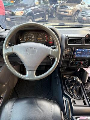 Toyota Meru 2009