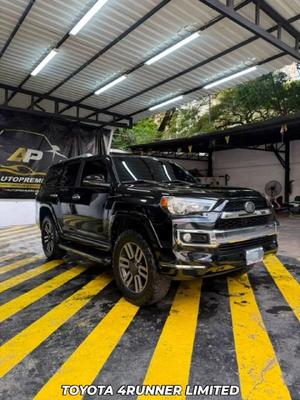 Toyota Fortuner 2008