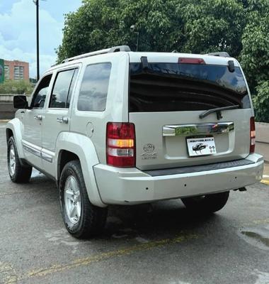 Jeep Cherokee 2009