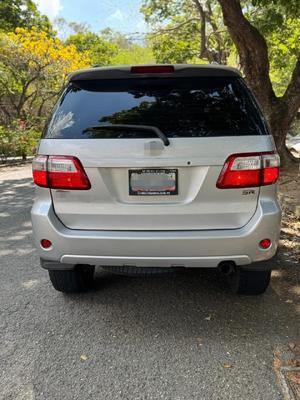 Toyota Fortuner 2011