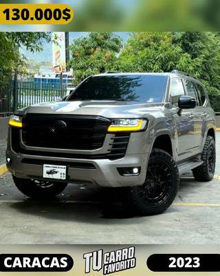 Toyota Land Cruiser 300 2023