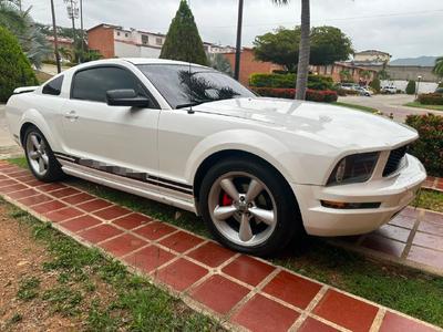 Ford Mustang 2005