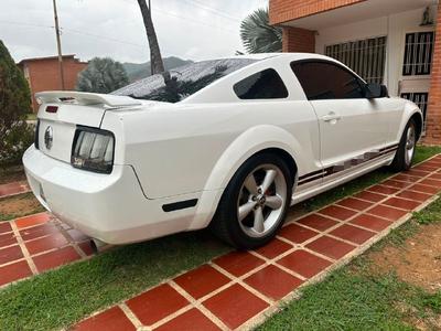 Ford Mustang 2005