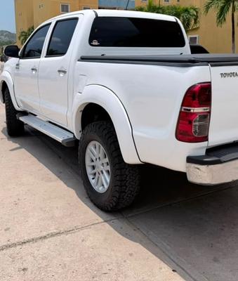 Toyota Hilux 2013