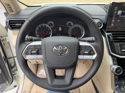 Toyota Land Cruiser 2024