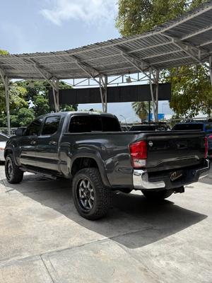 Toyota Tacoma 2017