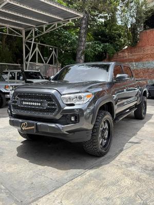 Toyota Tacoma 2017
