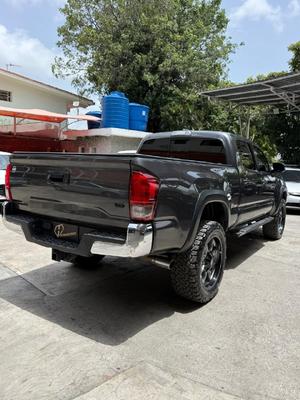 Toyota Tacoma 2017