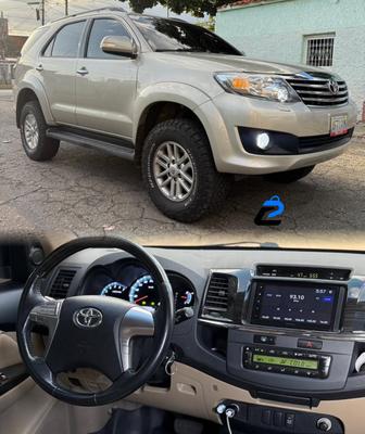 Toyota Fortuner 2015