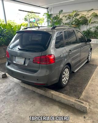 Volkswagen Spacefox 2013