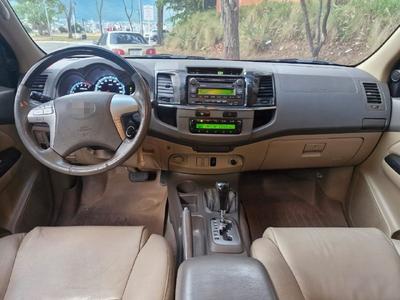 Toyota Fortuner 2014