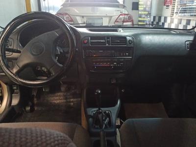 Honda Civic 2000