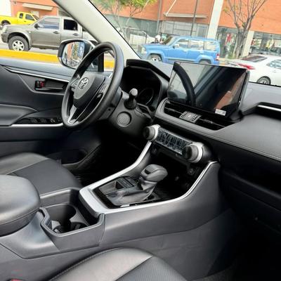 Toyota RAV4 2025