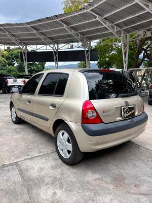 Renault Clio 2005