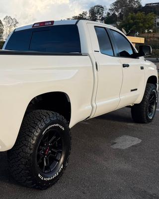 Toyota Tundra 2016
