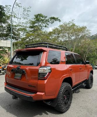 Jeep Commander 2024