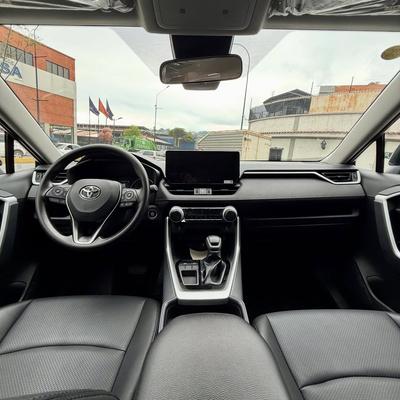Toyota RAV4 2025