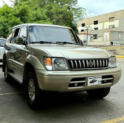 Toyota Land Cruiser 2004