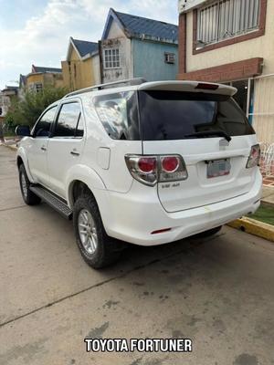 Toyota Fortuner 2013