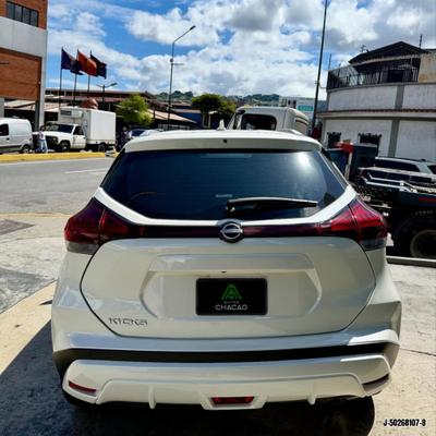 Nissan Kicks 2025