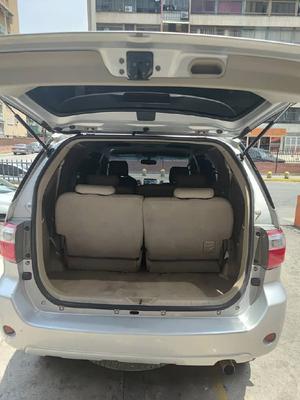 Toyota Fortuner 2011