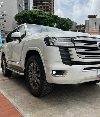Toyota Land Cruiser 2024