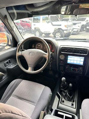 Toyota Meru 2007