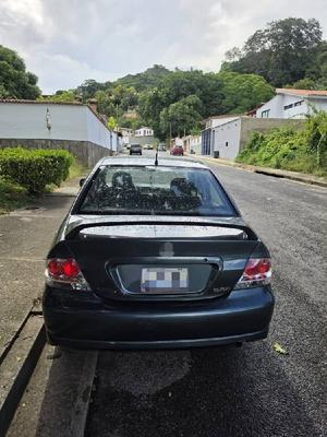 Mitsubishi Touring 2012