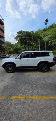 Toyota Land Cruiser 2024
