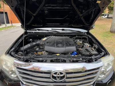 Toyota Fortuner 2013