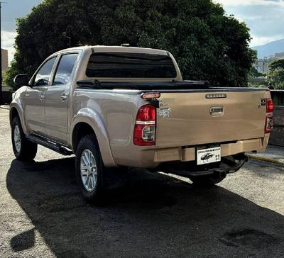 Toyota Hilux 2013