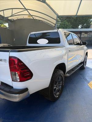 Toyota Hilux 2021