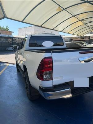 Toyota Hilux 2021
